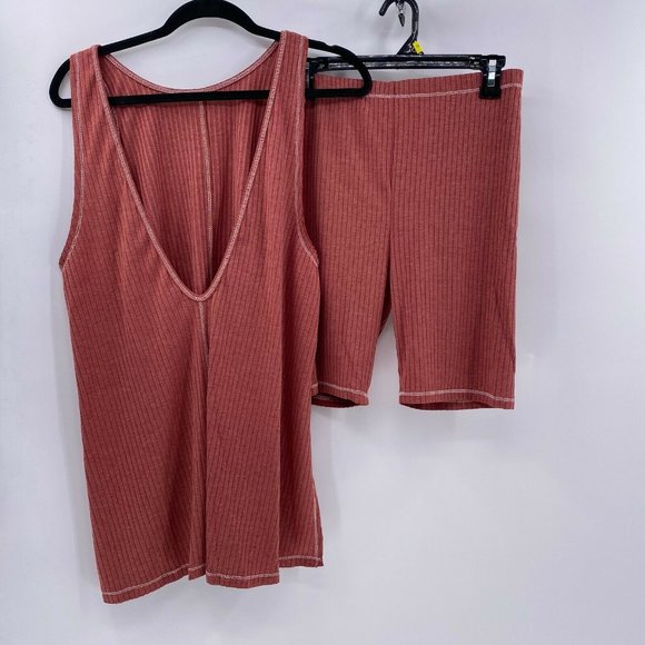 Women's Ribbed Sleepwear Set in Pink - Picture 2 of 7
